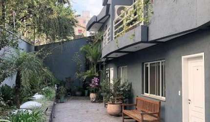 Casa em condomínio fechado com 3 quartos à venda na Rua Paris, 120, Sumaré, São Paulo por R$ 1.330.000