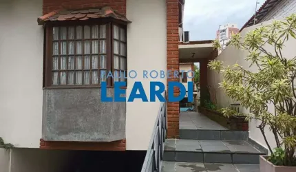 Casa à venda na Rua Perdões, 145, Aclimação, São Paulo por R$ 950.000