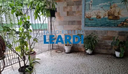 Casa à venda na Rua Traituba, 314, Saúde, São Paulo por R$ 1.010.000