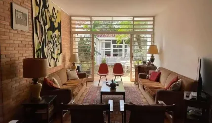 Casa com 3 quartos à venda na Rua Bauru, 533, Pacaembu, São Paulo por R$ 3.100.000