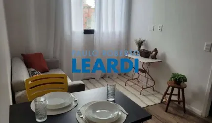 Apartamento à venda na Rua Amaral Gurgel, 245, Centro, São Paulo por R$ 400.000
