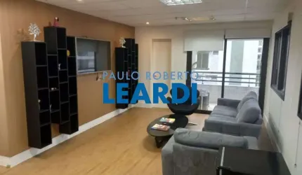 Sala comercial à venda na Avenida Brigadeiro Luís Antônio, 2503, Jardim Paulista, São Paulo por R$ 2.100.000