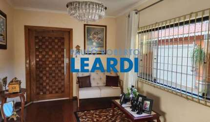 Casa à venda na Rua Avedis Kamalakian, 75, City Bussocaba, Osasco por R$ 1.290.000