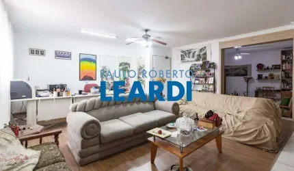 Casa à venda na Rua Santa Lucrécia, 127, Sacomã, São Paulo por R$ 2.100.000