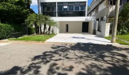 Casa em condomínio fechado com 3 quartos para alugar na dos Antúrios, 228, Condomínio Centro Comercial Alphaville, Barueri por R$ 15.000