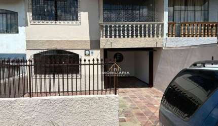 Sobrado com 3 dormitórios à venda, 104 m² por R$ 550.000 - Uberaba - Curitiba/PR