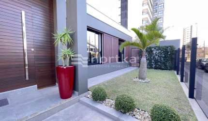 Casa Alto Padrão em Vila Moema, Tubarão/SC