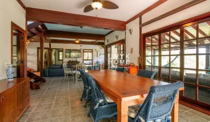 Excelente oportunidade de casa com 4 dormitórios e Piscina em Maresias