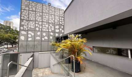 Casa Comercial para Locação - Acabamento Fino e Elegância Incomparável! Ideal para Clínica médica ,