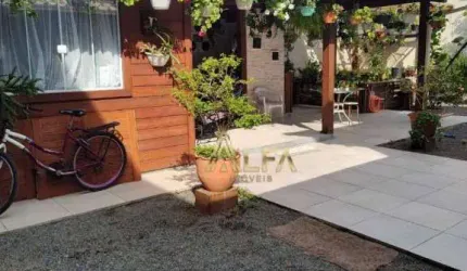 Casa com 4 dormitórios à venda, 226 m² por R$ 1.200.000,00 - Centro - Navegantes/SC