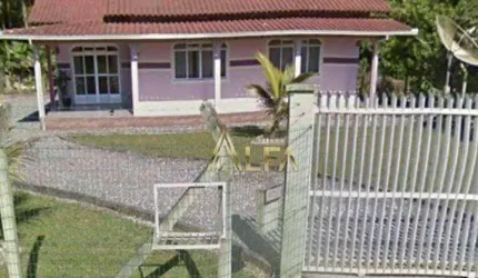 Casa com localização prívilegiada, terreno com mais de 1000 m².