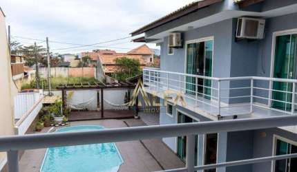 Sobrado alto padrão com 4 dormitórios à venda, 330 m² por R$ 2.800.000 - Meia Praia - Navegantes/SC