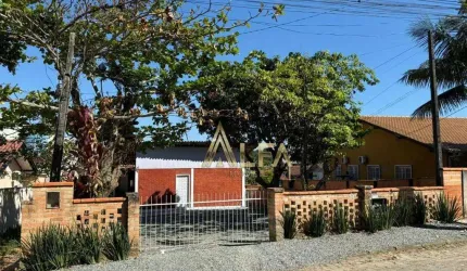 Casa com 5 dormitórios à venda, 130 m² por R$ 900.000,00 - Armação - Penha/SC