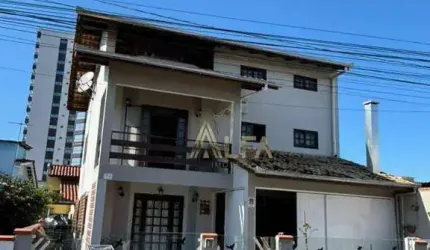 Sobrado com 5 dormitórios à venda, 222 m² por R$ 2.000.000,00 - Centro - Penha/SC