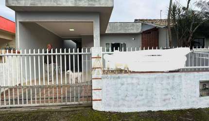 Casa com 2 dormitórios à venda, 66 m² por R$ 440.000 - Centro - Penha/SC