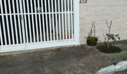 Casa  Bal. Camboriu - 3 dormitórios à venda, 90 m²  R$ 610.000,00- Nova Esperança - /SC