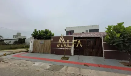 CASA COM 6 DORMITÓRIOS