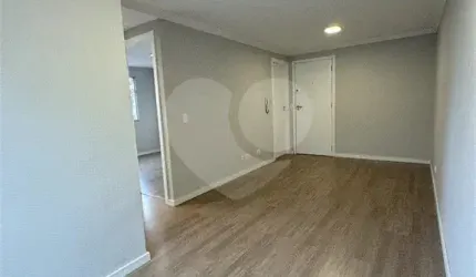 Apartamento reformado – Modernidade, praticidade e conforto!