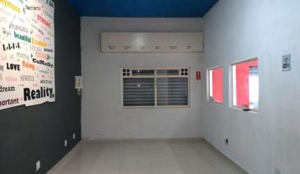 Oportunidade Única: Imóvel Comercial Espaçoso no Centro de Bragança Paulista!