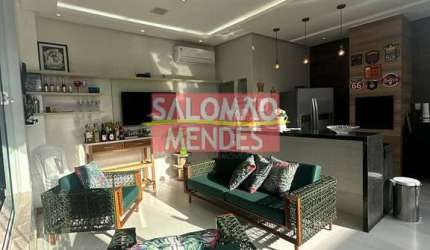 Casa Duplex, 4 suítes, closet, 4 vagas de garagem no Montenegro Boulevard.