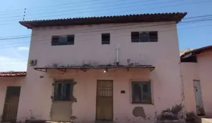 Casa residencial / comercial no Monte Castelo