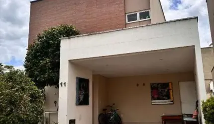 Casa de condomínio (duplex 4 quartos)