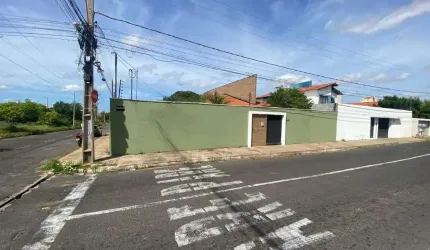 Casa Comercial