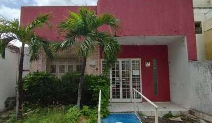 Casa comercial no Centro