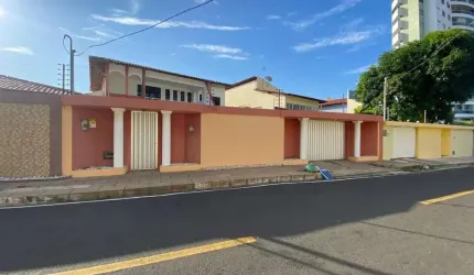 Casa Comercial