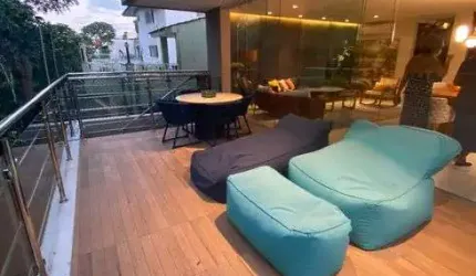 Luxuosa Casa ALTO PADRÃO EM ALPHAVILLE 1 COM 4 SUITES Porteira Fechada