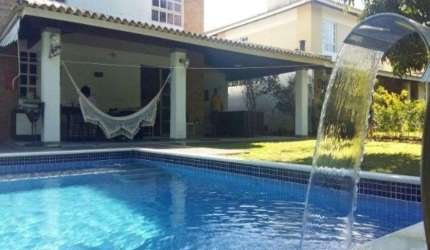 Casa de condomínio Golf Residence 4 rodas 3 quartos 2 suítes Piscina
