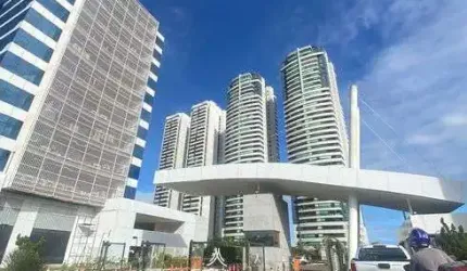 Aapartamento no Tribeca 3/4 com dependência completa 2 vagas cobertas