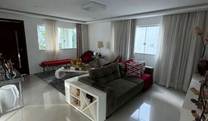 Linda casa para locação em Alphaville 2 salvador