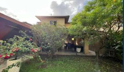 Casa na orla de jaguaribe  4/4 sendo 2 suítes terreno total de 400 Ⓜ️