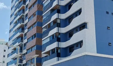 Apartamento na Ponta Verde com 03 suites