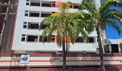 Apartamento na Ponta Verde, quarto e sala