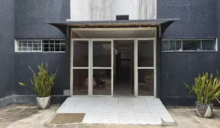 Apartamento na Gruta com 03 quartos