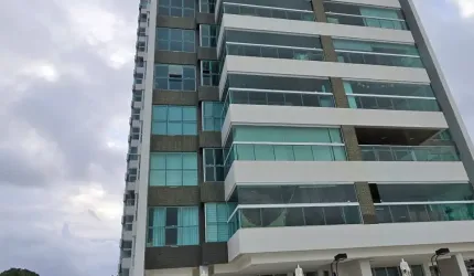 Lindo apartamento a beira mar de Guarujá com 04 suites
