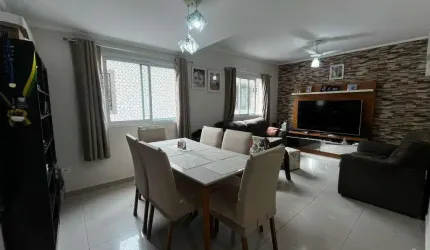 Triplex disponível para venda na Vila Cascatinha.