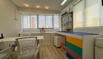 Alugo sala com 2 ambientes e 1 banheiro toda mobiliada ao lado do shopping Recife