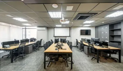 Sala Comercial para Locação em Curitiba, Centro, 5 vagas