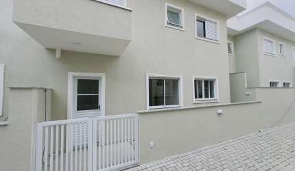 Sobrado com 2 dormitórios para alugar, 108 m² por R$ 3.900,00/mês - Pinheirinho - Vinhedo/SP