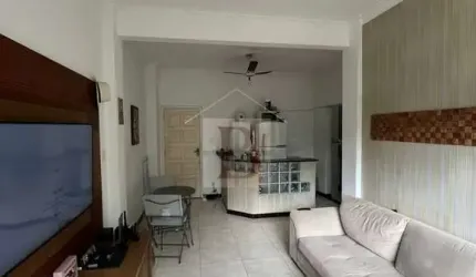 Apartamento à venda em Niterói-RJ, bairro São Francisco: 1 quarto, 1 sala, 1 banheiro, 50m² de área.