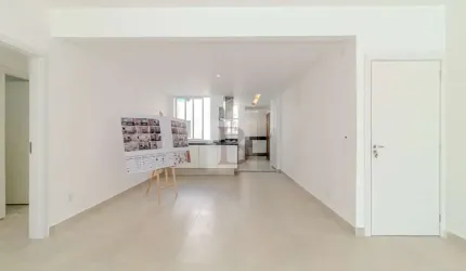 Imperdível oportunidade: Apartamento à venda em Copacabana, Rio de Janeiro-RJ, com 3 quartos, 1 suíte, 2 banheiros e 135m² de área.