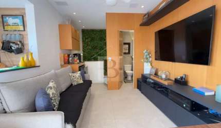 Cobertura de Alto Padrão com 3 Quartos e 134m² no Cobiçado Bairro de Santa Rosa, Niterói-RJ