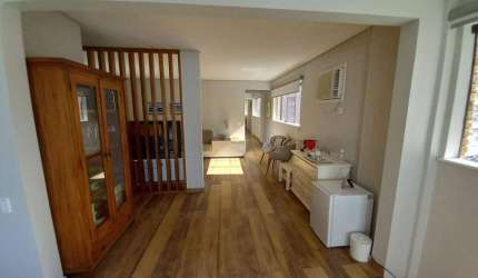 Apartamento no Guarujá com 4 dormitórios, 4 suítes.