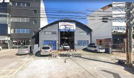 Depósito comercial para locação em Porto Alegre-RS, bairro Navegantes. 350m², 2 banheiros. Agende sua visita hoje!