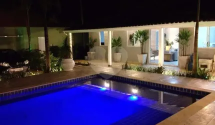Casa térrea com 4 quartos à venda em Balneário Praia Do Pernambuco - SP