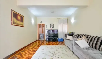 Sobrado com 4 quartos à venda em Cambuci - SP