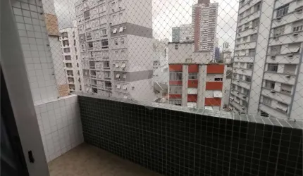 Apartamento com 3 quartos à venda ou para locação em Boqueirão - SP